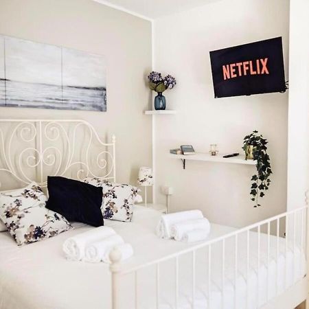 Torre Dalu' - A Due Passi Dalla Spiaggia Di Porta Vecchia, Con Terrazzo Privato E Netflix Monopoli Exterior photo