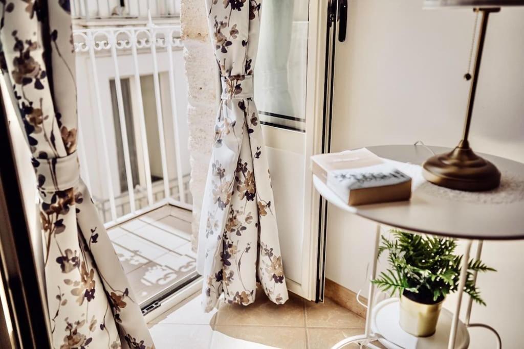 Torre Dalu' - A Due Passi Dalla Spiaggia Di Porta Vecchia, Con Terrazzo Privato E Netflix Monopoli Exterior photo