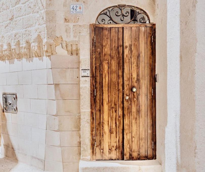 Torre Dalu' - A Due Passi Dalla Spiaggia Di Porta Vecchia, Con Terrazzo Privato E Netflix Monopoli Exterior photo
